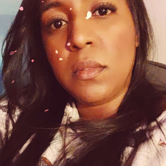 Meet your Posher, Yina - Picture 1 of 1